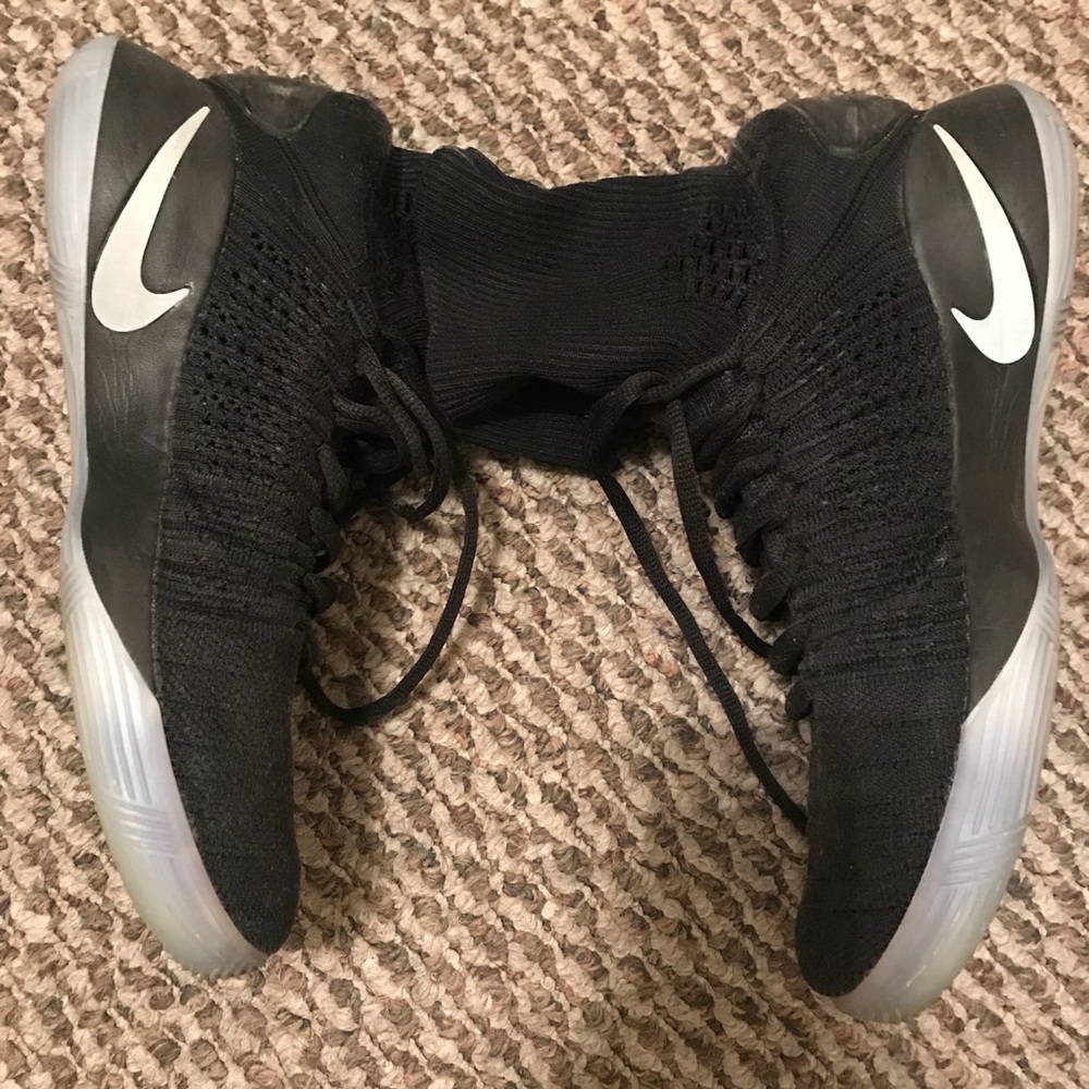 Nike Hyperdunk basketball shoe